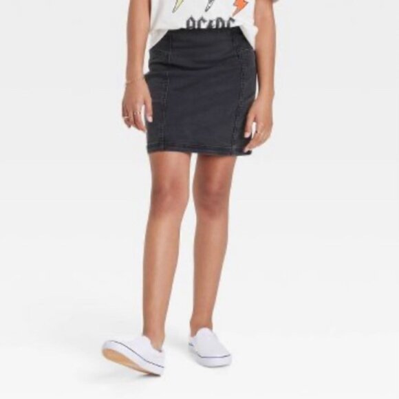 Art Class - Girls' Mini Skirt Side Seam Denim - Size S 6/6X Black Wash - Picture 7 of 10